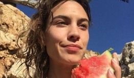 娱乐圈吃瓜杂志是什么,揭秘那些让人捧腹大笑的“吃瓜”杂志幕后故事